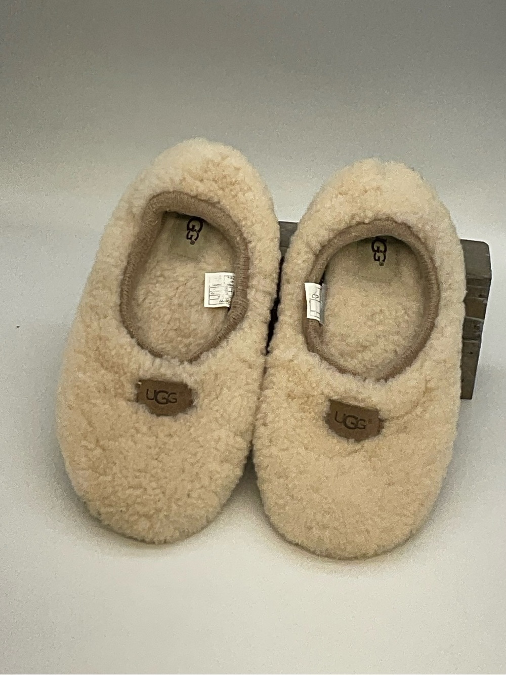 UGG Cream Shearling Slip-On Birche Ballet Slippers Natural Size 7 Granola